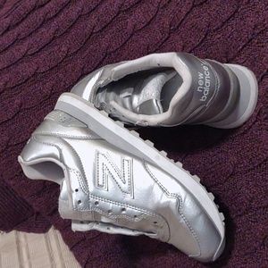 New balance shoes